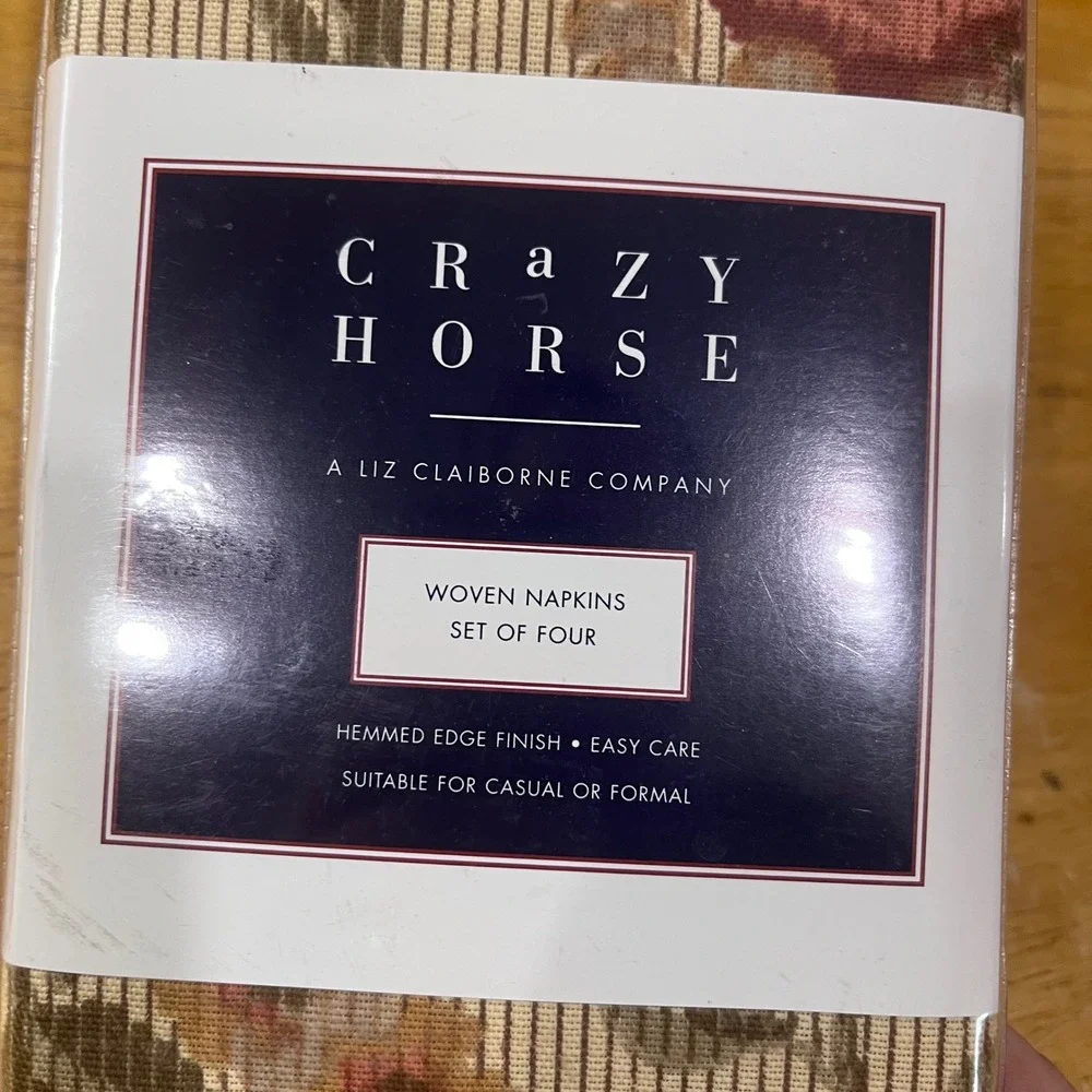 Vtg Crazy Horse Liz Claiborne Floral Woven Napkins Set of 4 Cream Pink 2002 NIP